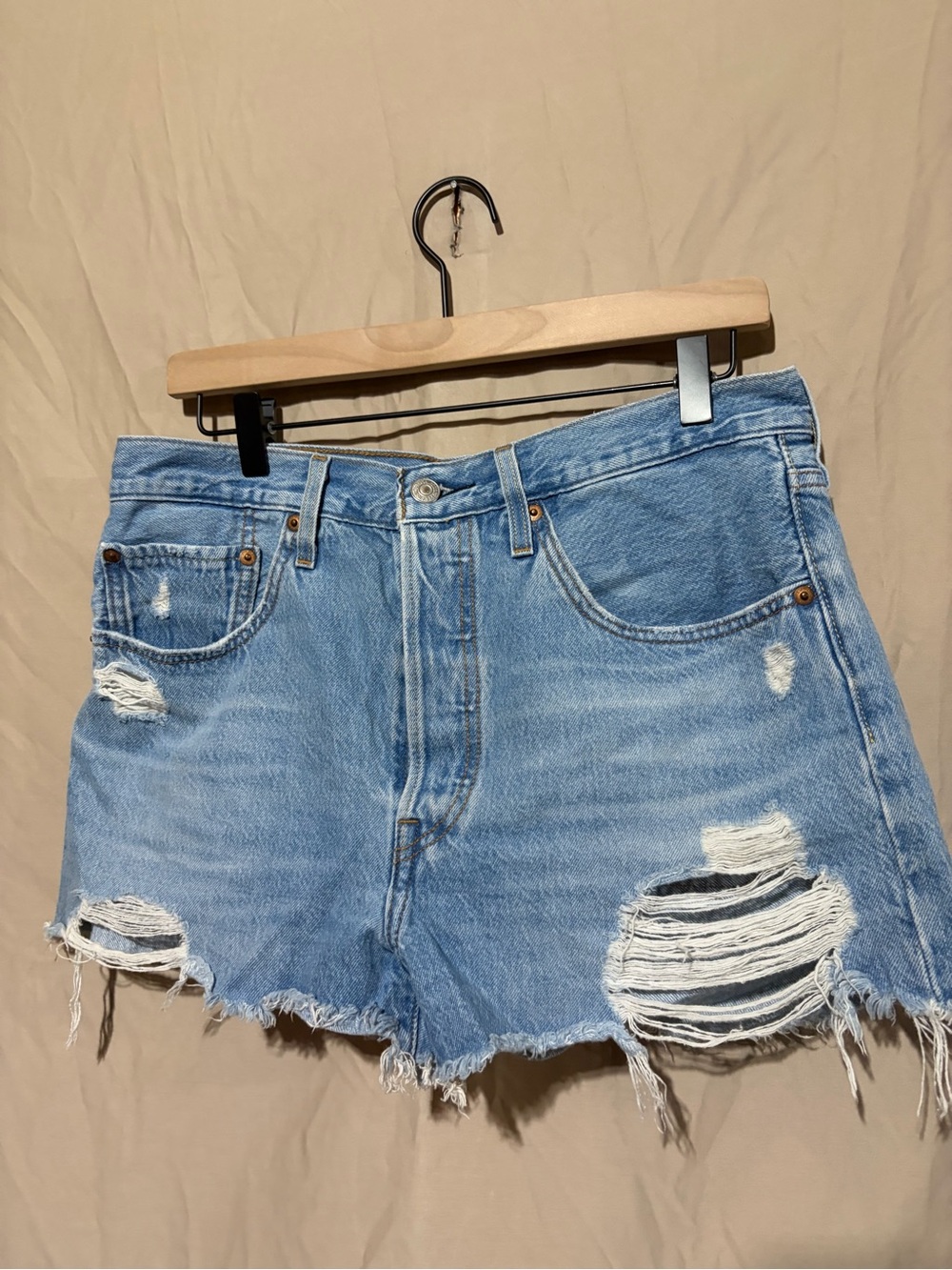 Levi’s shorts